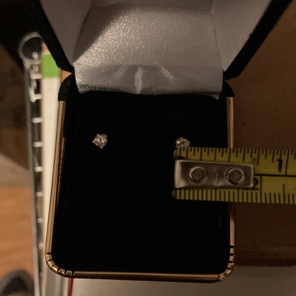 .25 Round Cut 14K Diamond Stud Earrings - Picture 6 of 6